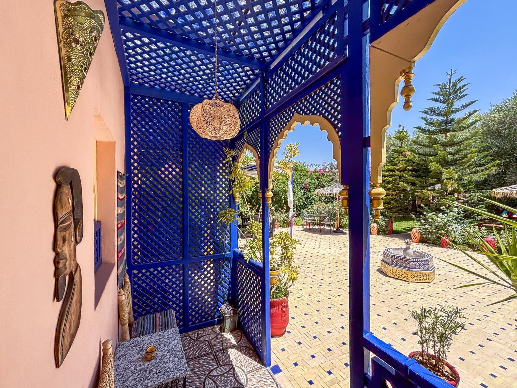 Le Bleu House Bed & Breakfast Sidi Abdallah Ghiat Exterior photo