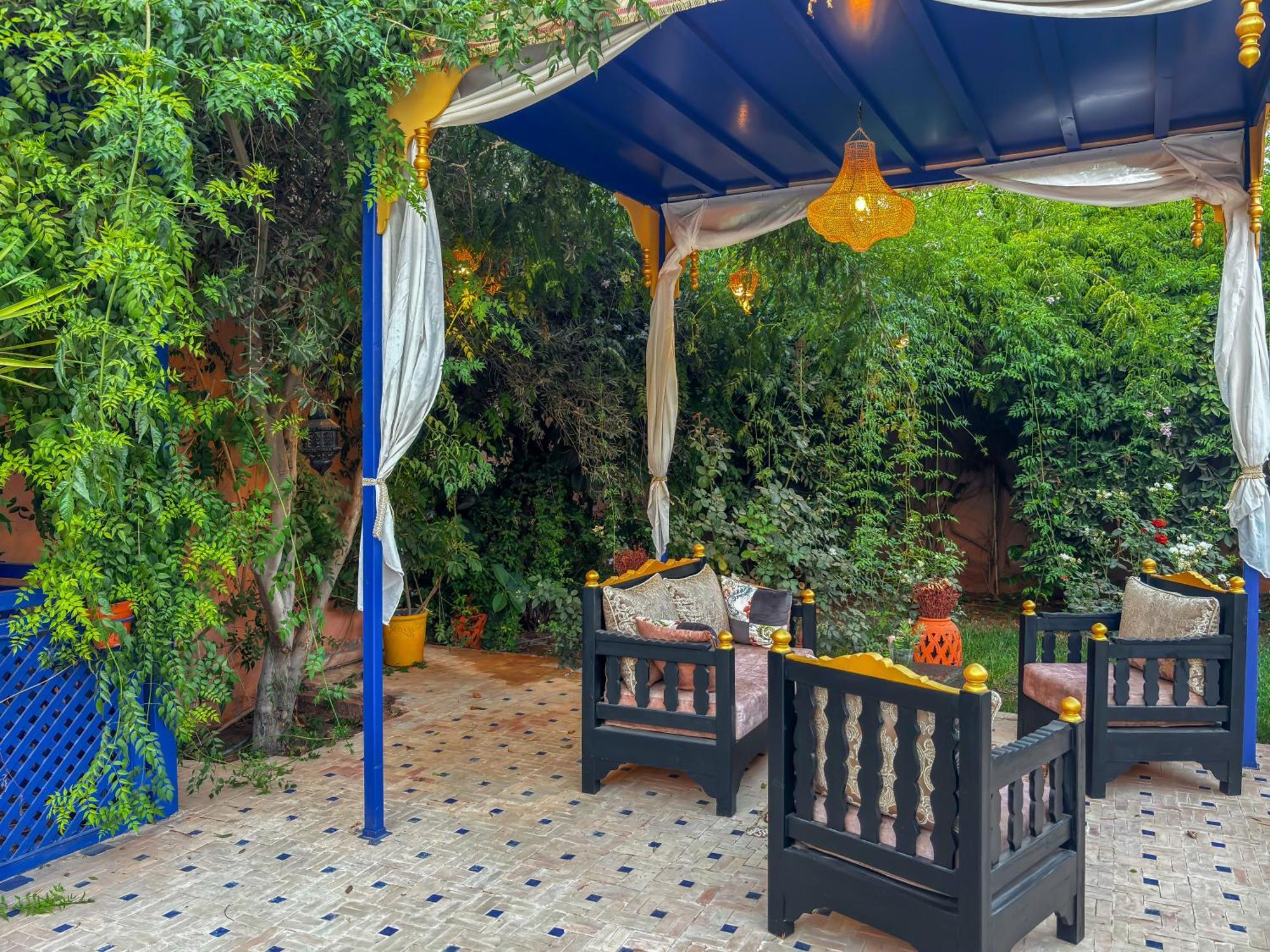 Le Bleu House Bed & Breakfast Sidi Abdallah Ghiat Exterior photo