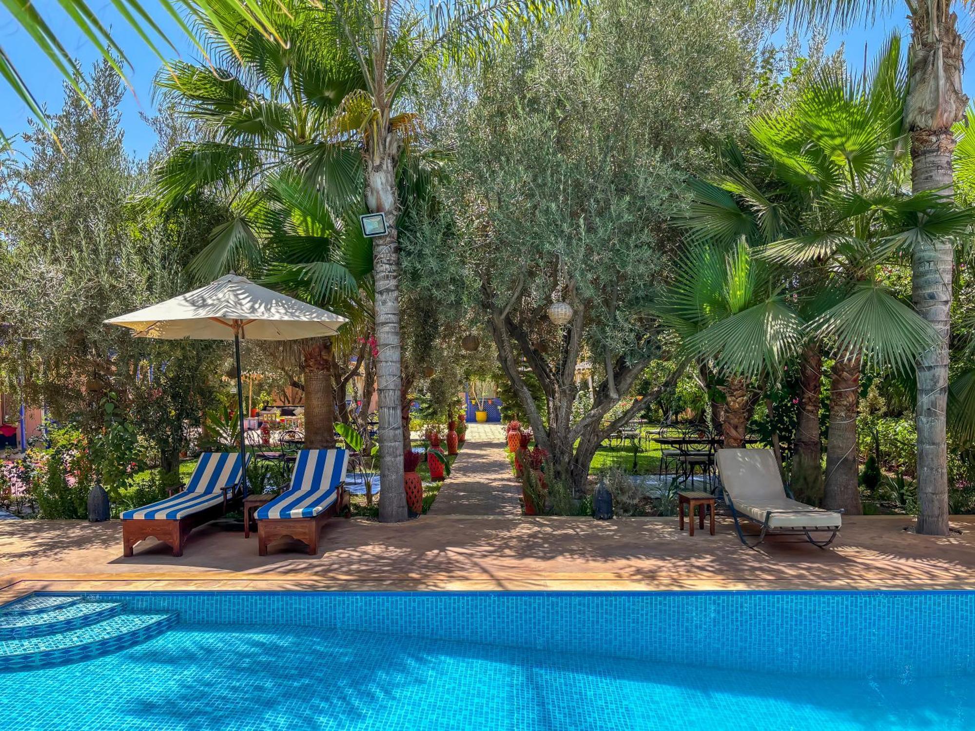 Le Bleu House Bed & Breakfast Sidi Abdallah Ghiat Exterior photo